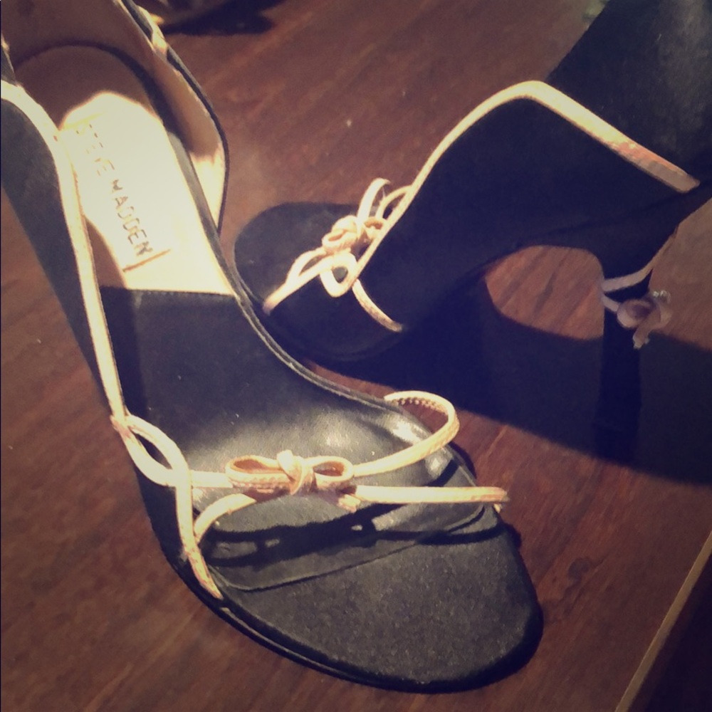 Ladies shoes